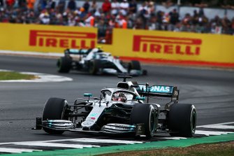 Yarış galibi Lewis Hamilton, Mercedes AMG F1 W10