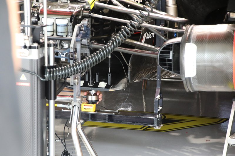 Renault F1 Team R.S.19 front detail