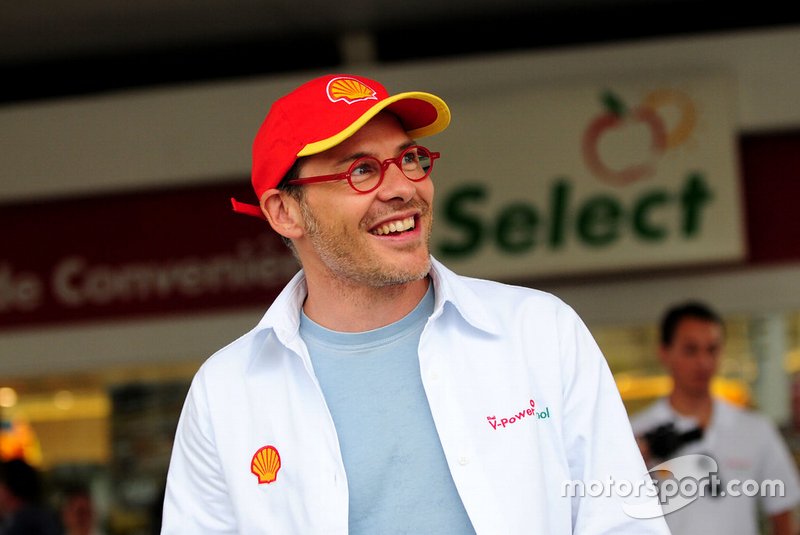 Em 2011, a Corrida do Milhão teve a ilustre presença de Jacques Villeneuve