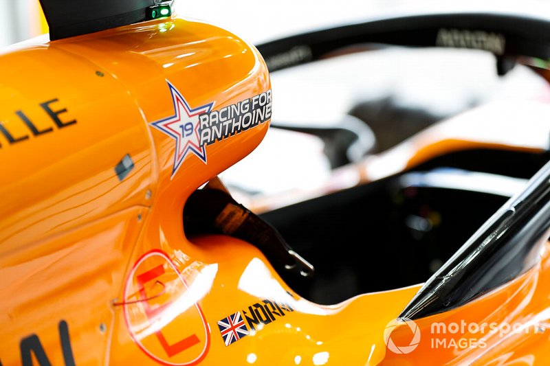 The Racing for Anthoine logo on the McLaren MCL34 in salute to the passing of F2 racer Anthoine Hubert