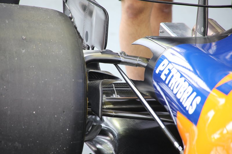McLaren MCL34, rear suspension detail