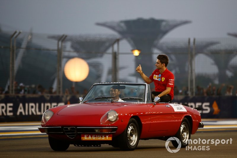 Charles Leclerc, Ferrari, alla parata dei piloti