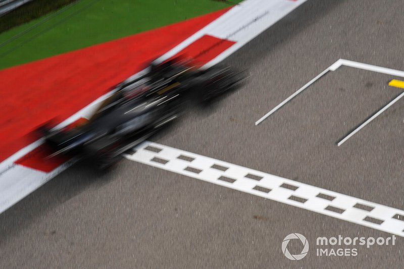 Romain Grosjean, Haas F1 Team VF-19
