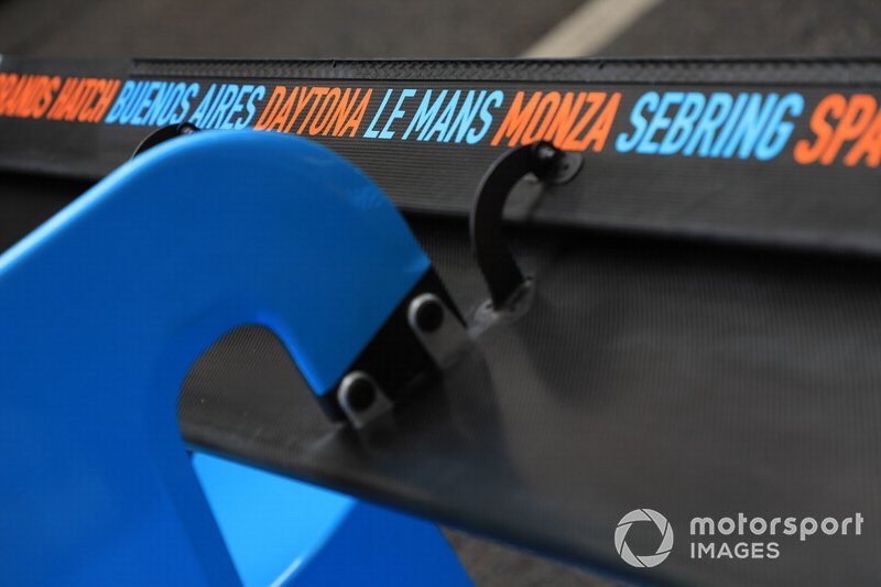 Lihat galeri livery DragonSpeed-Gulf: