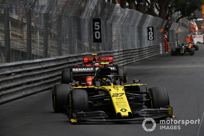 Nico Hulkenberg, Renault R.S. 19, Charles Leclerc, Ferrari SF90