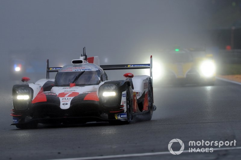 En la loca y nevada carrera de Spa, Toyota selló su segundo Mundial
