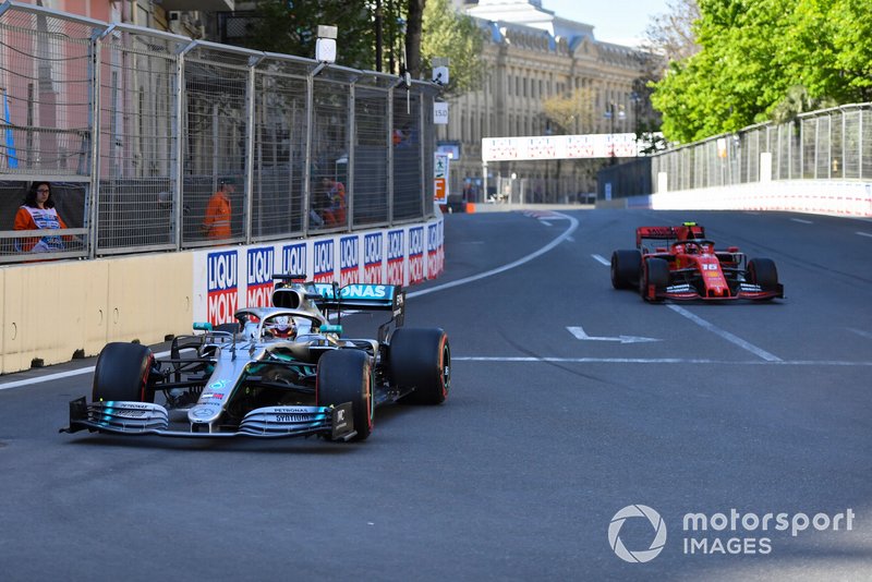 Lewis Hamilton, Mercedes AMG F1 W10, Charles Leclerc, Ferrari SF90