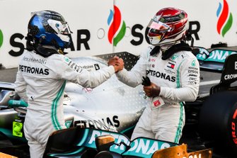 Polesitter Valtteri Bottas, en Lewis Hamilton, Mercedes AMG F1