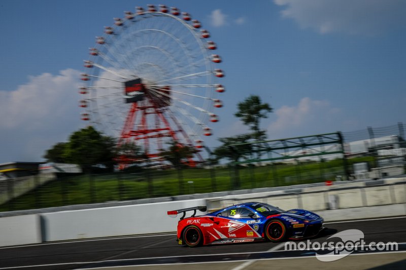 #75 T2 Motorsports Ferrari 488 GT3: Rio Haryanto, Gregory Teo