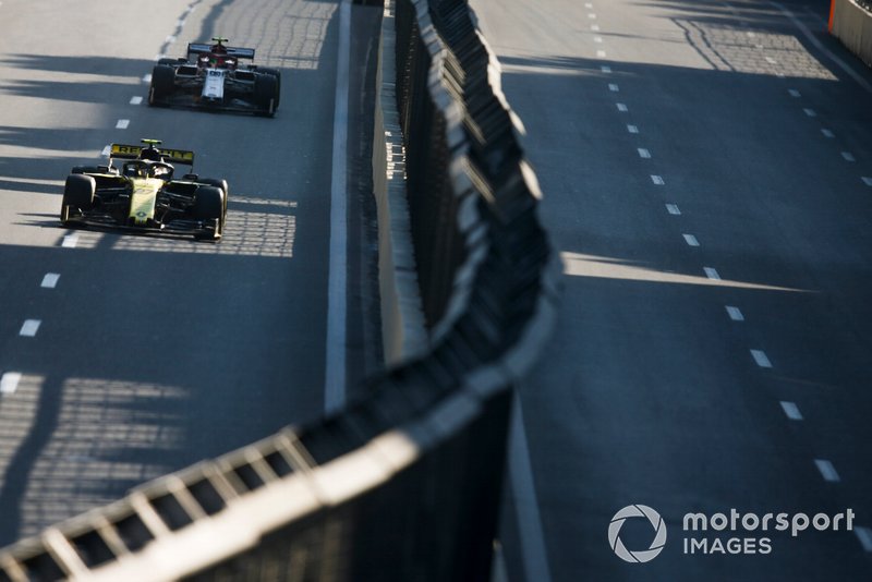 Nico Hulkenberg, Renault R.S. 19