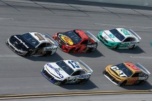 Aric Almirola, Stewart-Haas Racing, Ford Mustang Smithfield Ty Dillon, Germain Racing, Chevrolet Camaro GEICO