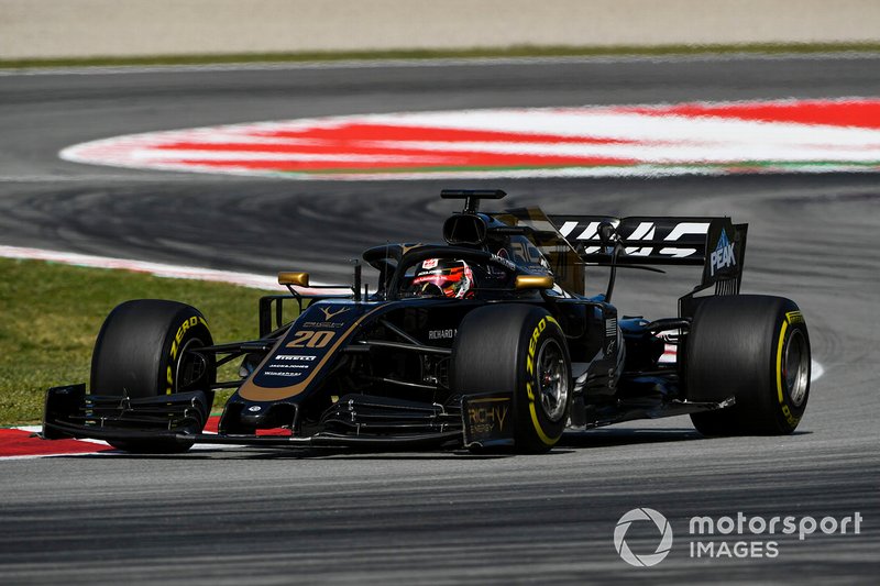 Kevin Magnussen, Haas VF-19
