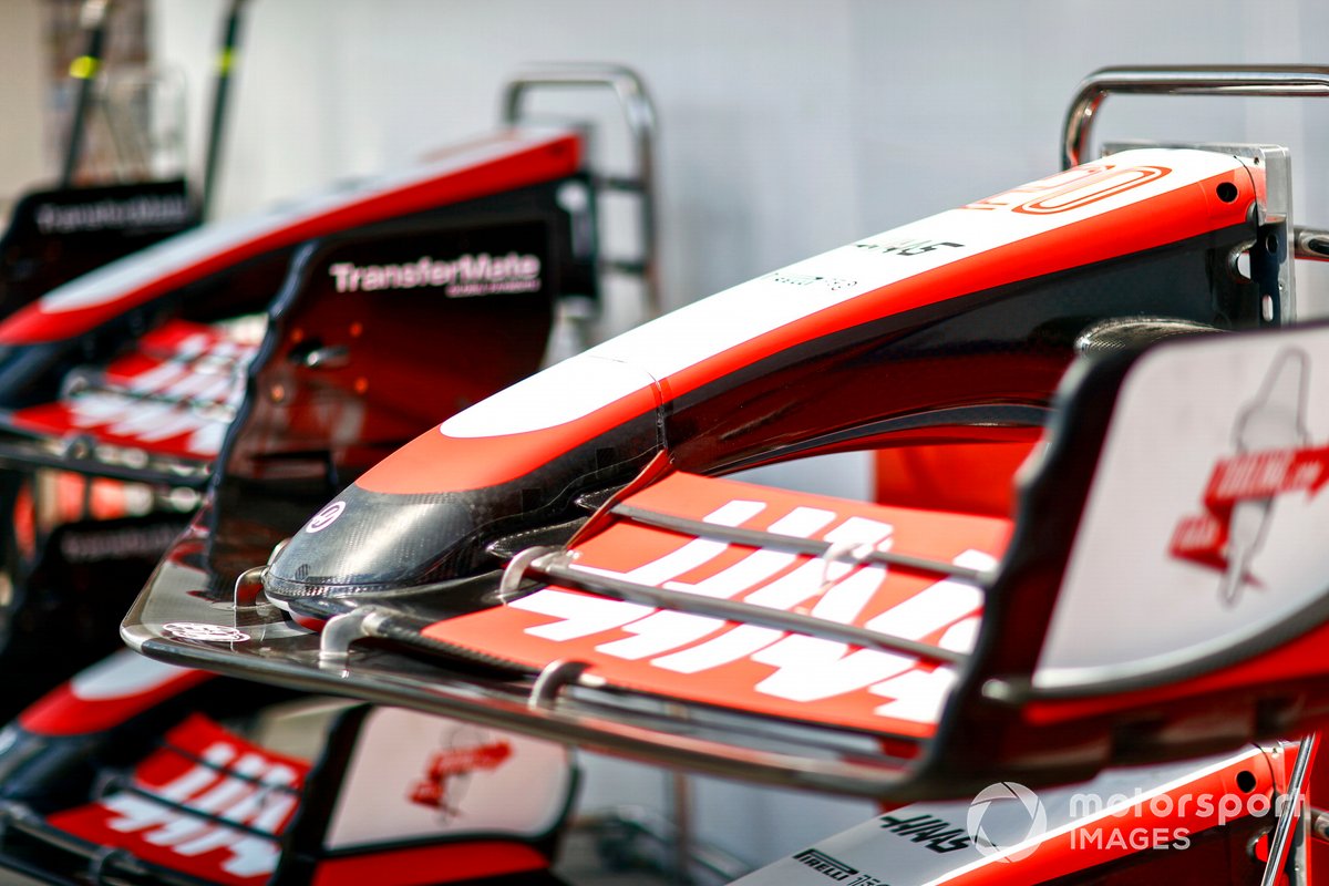 Haas VF-22: Frontflügel
