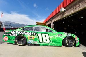 Kyle Busch, Joe Gibbs Racing, Toyota Camry Interstate Batteries