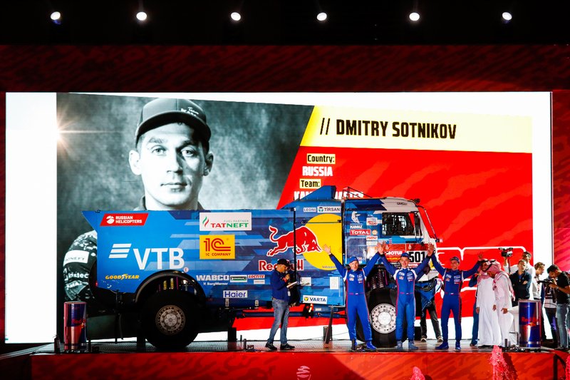 #501 Team KAMAZ Master: Dmitry Sotnikov, Ruslan Akhmadeev, Ilgiz Akhmetzianov