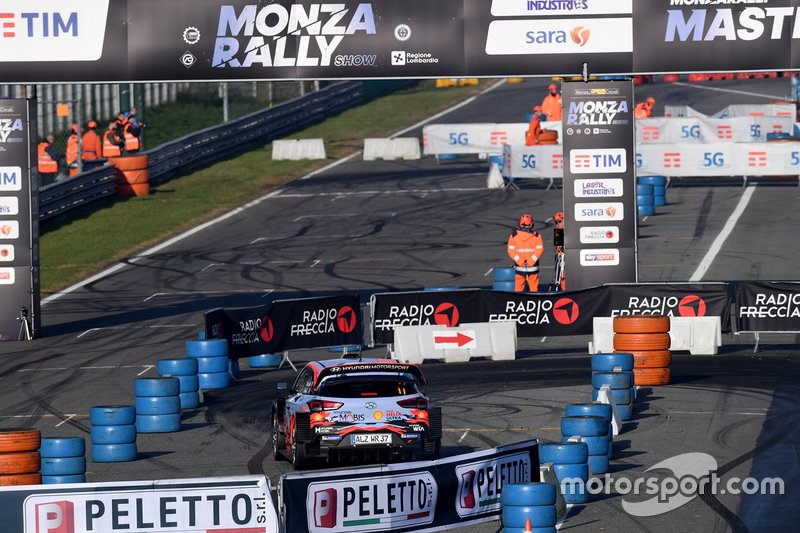 Azione in pista al Monza Rally Show