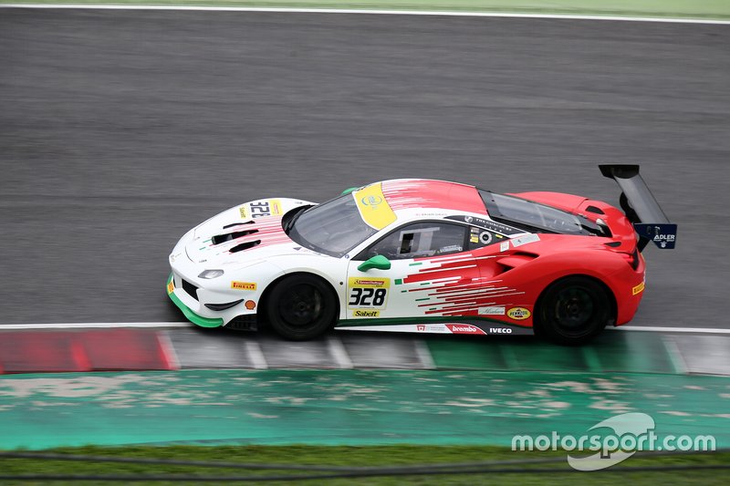#328 Ferrari 488 Challenge, Ferrari of Palm Beach: Brian Davis