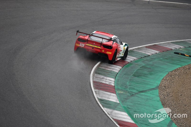 #328 Ferrari 488 Challenge, Ferrari of Palm Beach: Brian Davis