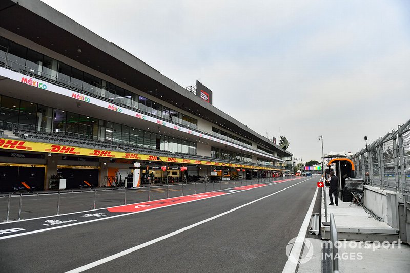 Pit Lane