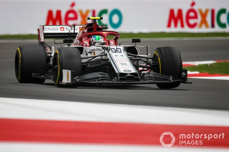 15: Antonio Giovinazzi, Alfa Romeo Racing C38, 1'17.794