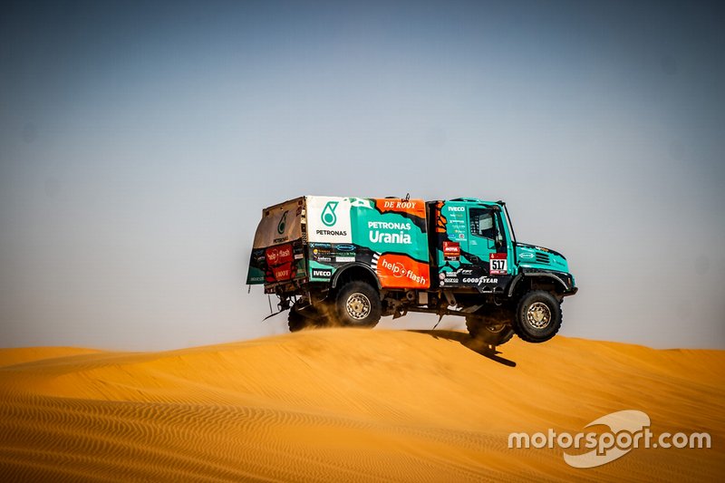 #517 Team De Rooy IVECO: Albert Llovera, Ferran Marco Alcayna, Marc Torres