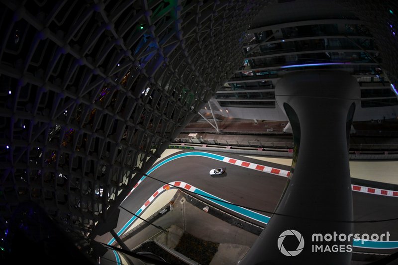 El coche de seguridad Mercedes