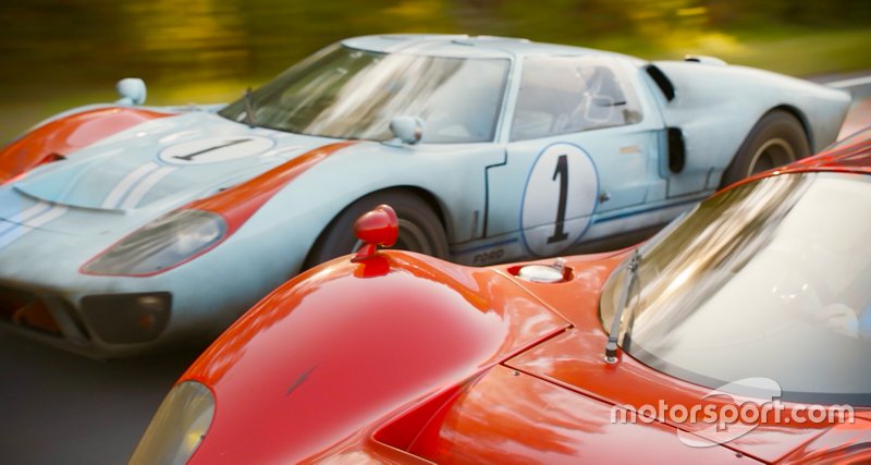 Ford GT40 et Ferrari 330