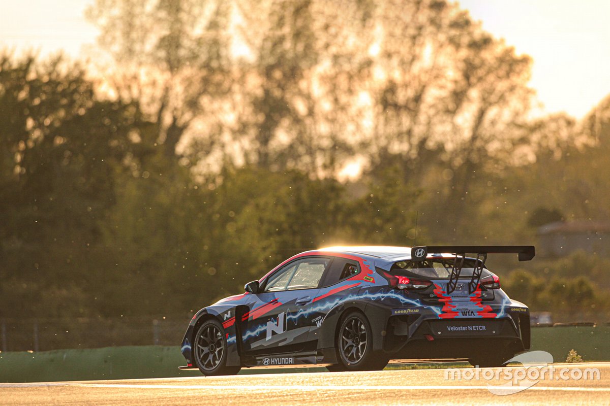 Augusto Farfus, Hyundai Motorsport, Hyundai Veloster N ETCR