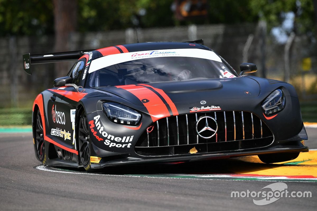 Francesca Linossi, Lorenzo Ferrari, Benjamin Hites, AKM Motorsport, Mercedes AMG GT3