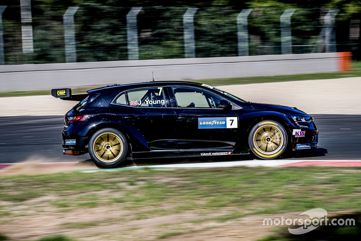 Jack Young, Vukovic Motorsport Renault Megane RS