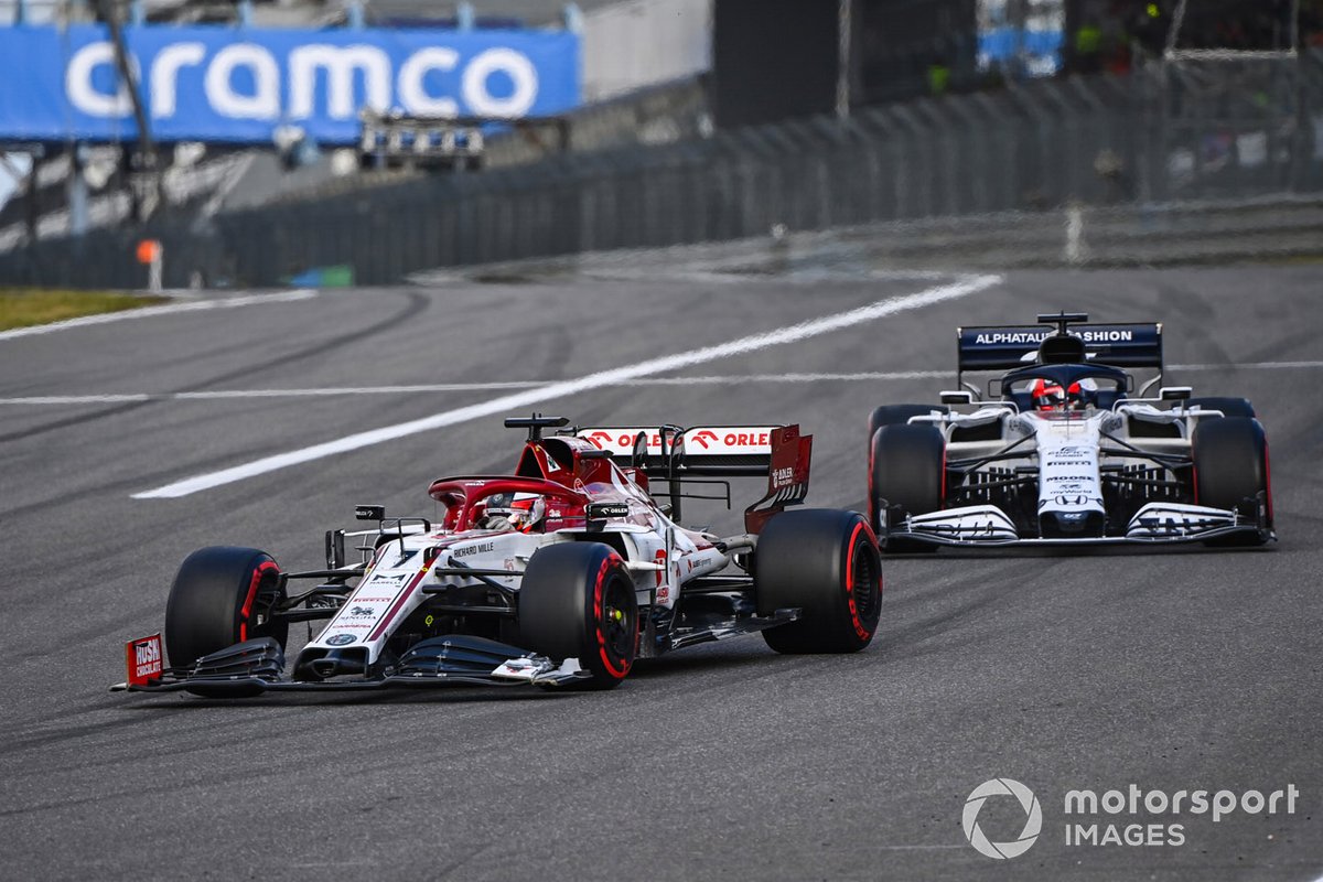 Kimi Raikkonen, Alfa Romeo Racing C39, Daniil Kvyat, AlphaTauri AT01