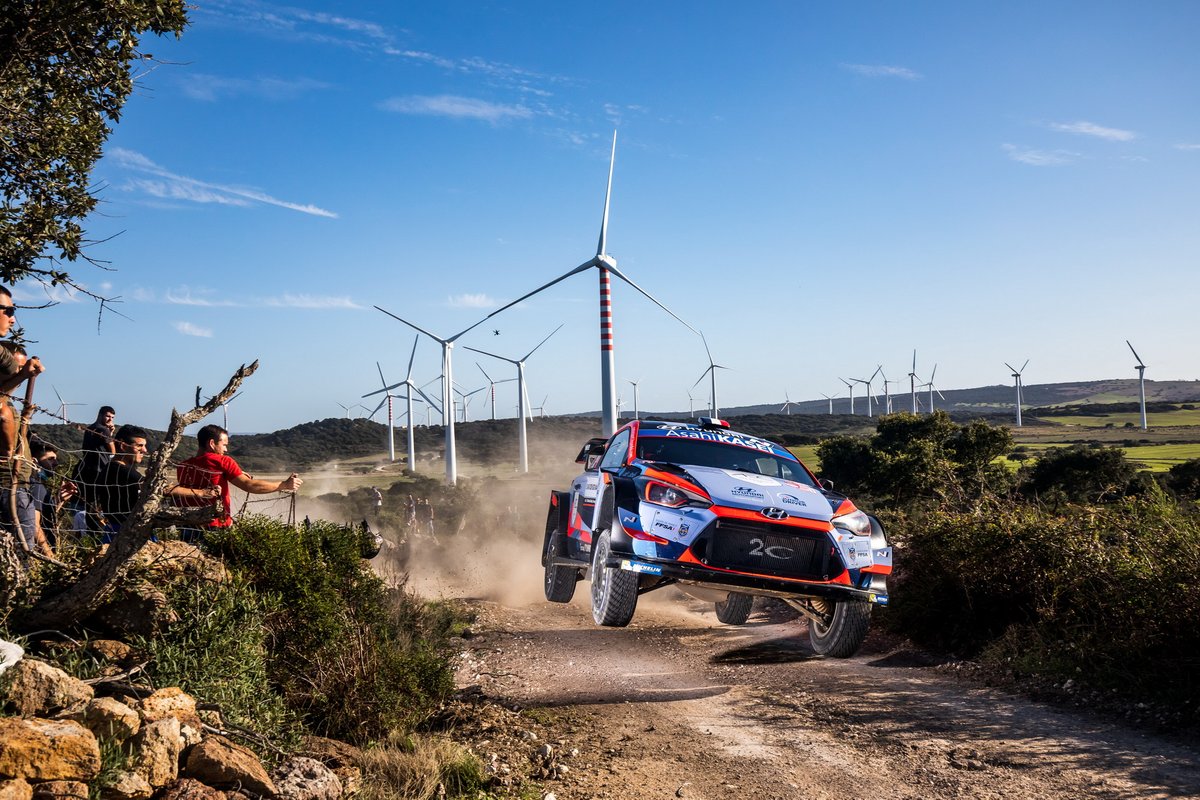 Pierre-Louis Loubet, Vincent Landais, Hyundai 2c Competition Hyundai i20 Coupe WRC