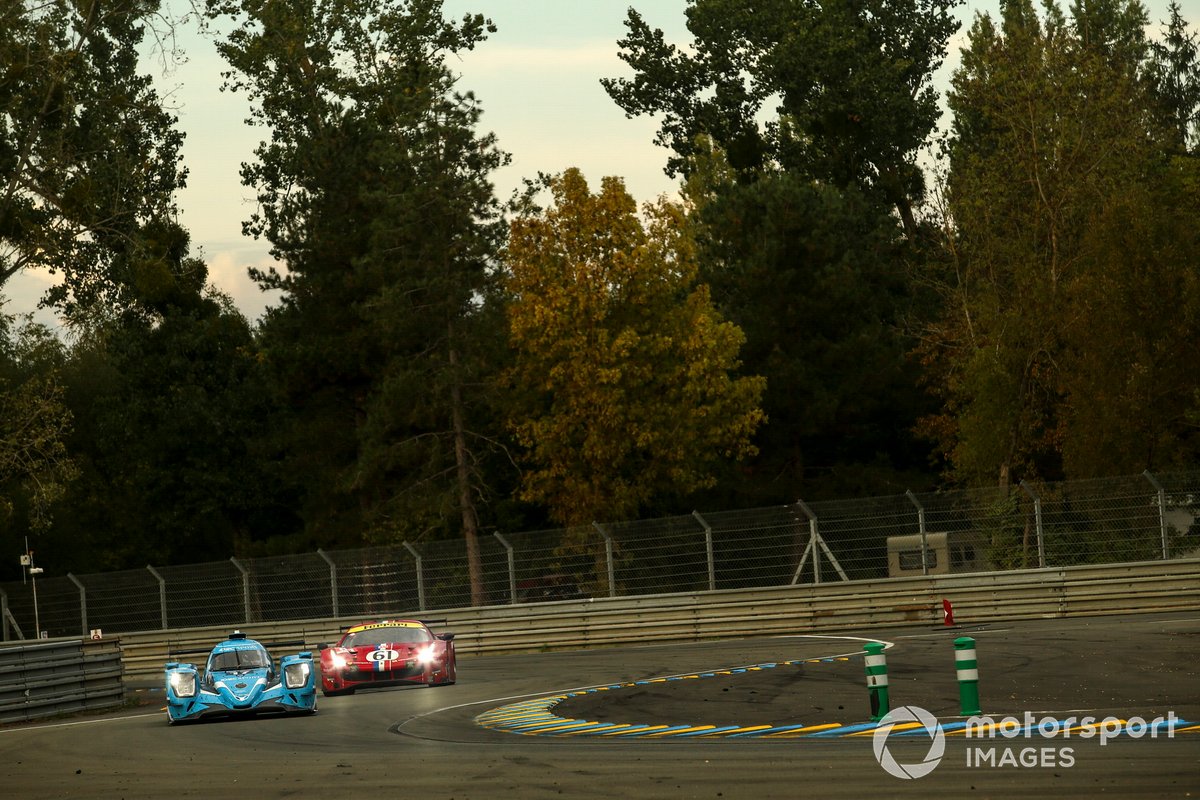 #17 IDEC Sport Oreca 07 - Gibson: Dwight Merriman, Kyle Tilley, Jonathan Kennard