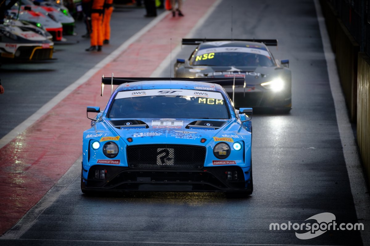 #11 Team Parker Racing Bentley Continental GT3: Nicolai Kjaergaard, Euan McKay, Frank Bird