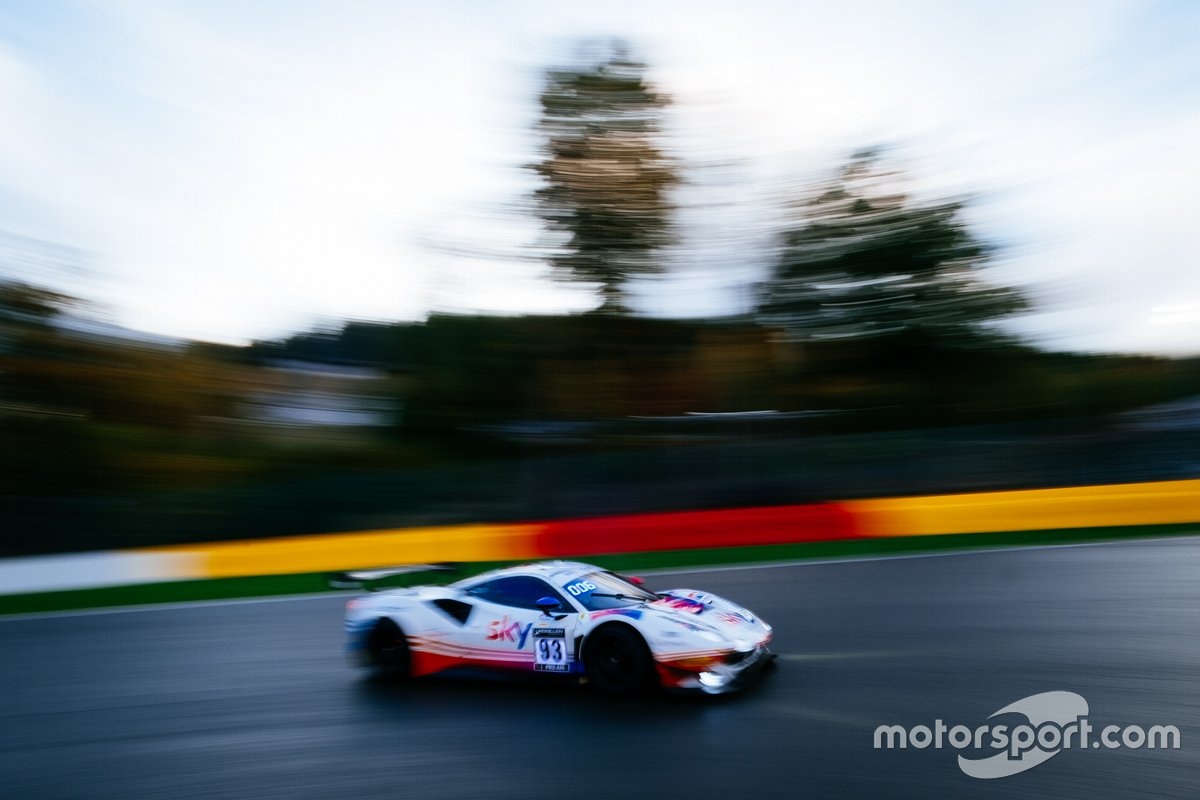 #93 SKY - Tempesta Racing Ferrari 488 GT3: Chris Froggatt, Jonathan Hui, Eddie Cheever, Giancarlo Fisichella