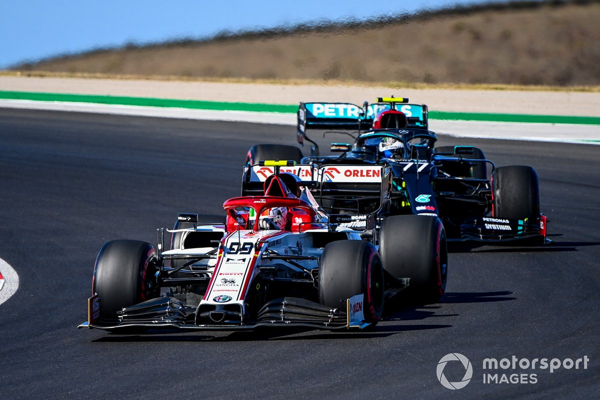 Antonio Giovinazzi, Alfa Romeo Racing C39, Valtteri Bottas, Mercedes F1 W11