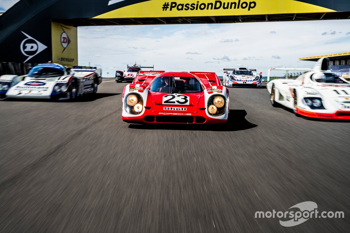 Os seis Porsches vencedores de Le Mans: Porsche 917 KH de 1971, Porsche 936/81 Spyder de 1981, Porsche 917 KH de 1970, Porsche 911 GT1 de 1998, Porsche 962 C de 1987, e o Porsche 919 Hybrid de 2017