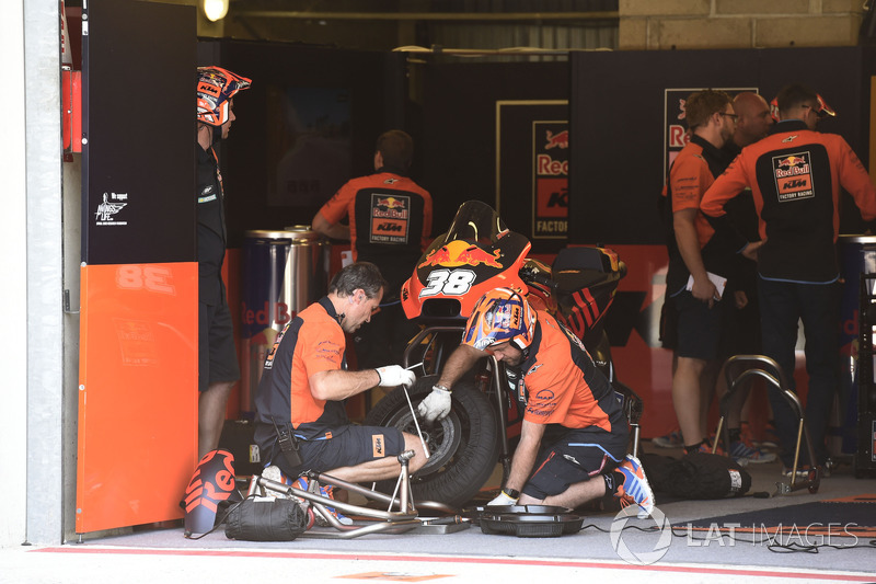 KTM team area