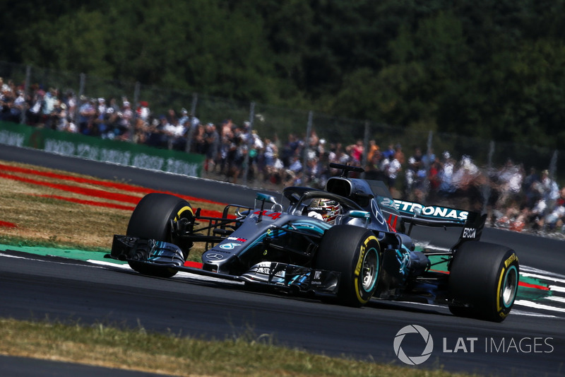 <img src="https://cdn-1.motorsport.com/static/custom/car-thumbs/F1_2018/TESTS/mercedes.png" alt="" width="250" /> Mercedes