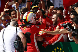Sebastian Vettel, Ferrari, festeggia nel parco chiuso