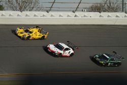 #85 JDC/Miller Motorsports ORECA 07: Simon Trummer, Robert Alon, Austin Cindric, Devlin DeFrancesco , #912 Porsche Team North America Porsche 911 RSR: Gianmaria Bruni, Laurens Vanthoor, Earl Bamber, #44 Magnus Racing Audi R8 LMS GT3: John Potter, Andy Lally, Andrew Davis, Markus Winkelhock