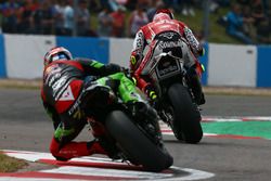 Lorenzo Savadori, Milwaukee Aprilia, Toprak Razgatlioglu, Kawasaki Puccetti Racing