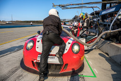 #58 Wright Motorsports Porsche 911 GT3 R: Patrick Long, Jörg Bergmeister, Romain Dumas