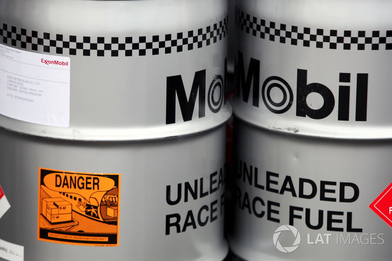 Mobil fuel for McLaren