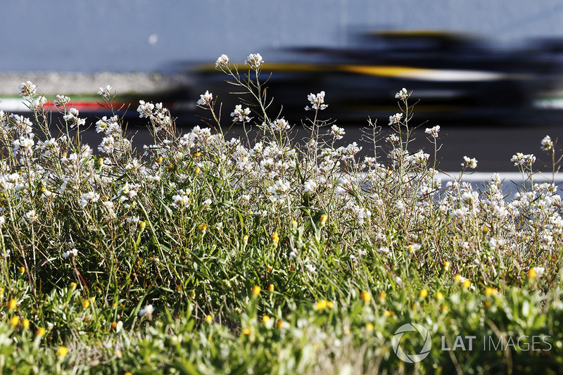 Carlos Sainz Jr., Renault Sport F1 Team RS18