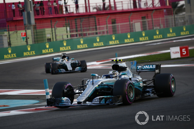 Valtteri Bottas, Mercedes AMG F1 W08, Lewis Hamilton, Mercedes AMG F1 W08