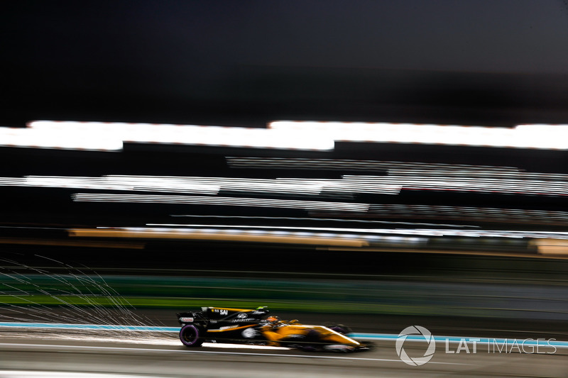 Carlos Sainz Jr., Renault Sport F1 Team RS17