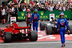 Kevin Magnussen, Haas F1, Brendon Hartley, Scuderia Toro Rosso and Pierre Gasly, Scuderia Toro Rosso in parc ferme