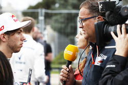 Pierre Gasly, Toro Rosso, met de media