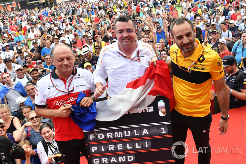 Frédéric Vasseur, team principal Sauber, Éric Boullier, directeur de la compétition de McLaren et Cyril Abiteboul, directeur général de Renault Sport F1 dans la Fanzone